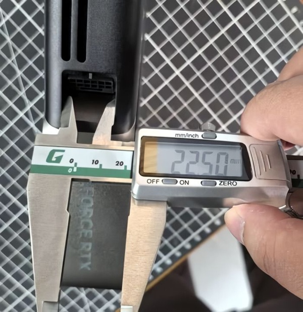 NVIDIA RTX 50 - La dichiarazione di Lian Li sui cavi 12V-2x6