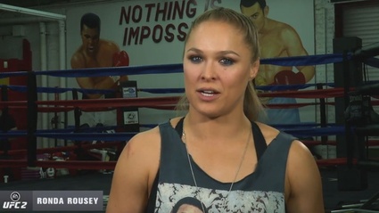 Ronda Rousey Cover Annuncio