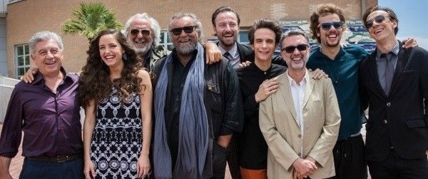 Un poster ufficiale per il film italiano Belli di Papa