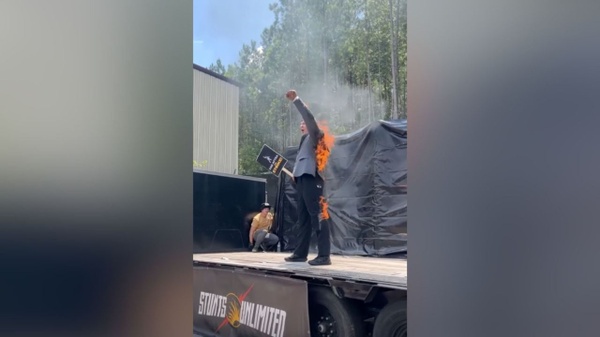 Sciopero a Hollywood - Lo stuntman di Harrison Ford si da fuoco