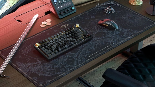 Corsair - Accessori da collezione per i 10 anni di The Witcher 3
