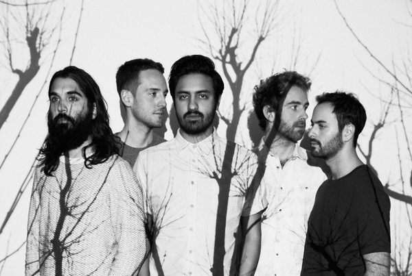 La band Young the Giant celebrera l'uscita del loro nuovo album su Guitar Hero Live