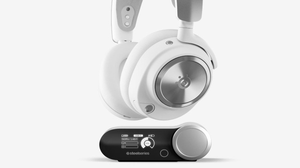 SteelSeries - Arctis Nova Pro per il gaming di colore bianco
