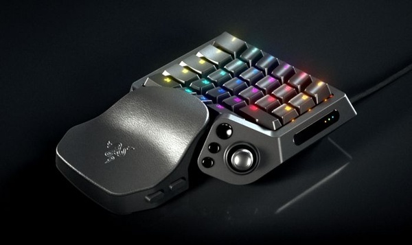 Razer Tartarus V2 Pro, 31 Commands for Extreme Gaming