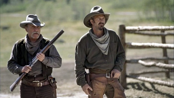 Kevin Costner - Fuori da Yellowstone tornera alla regia
