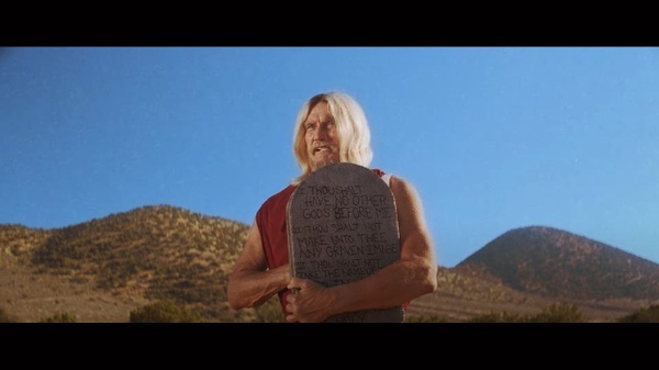 "Showdown at the Grand" trailer - Dolph Lundgren ancora in azione