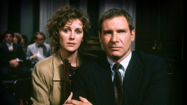 Analizziamo insieme Presunto innocente, confrontando film e serie TV senza spoiler