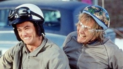 Da oggi al cinema Scemo & piu Scemo 2! Ecco due clip