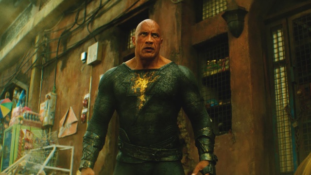 Black Adam The Rock fa lantieroe e prova a risollevare la DC