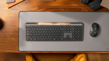 Logitech Signature Slim Solar+ K980 - Tastiera solare