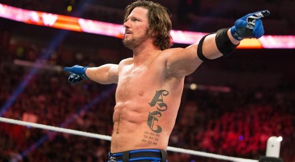 2K presenta la cover di WWE 2K19