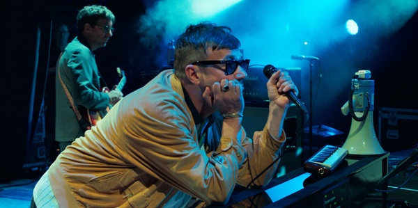 Cosa si prova a salire sul palco di Wembley, da regista: intervista a Toby L., regista di Blur to the end