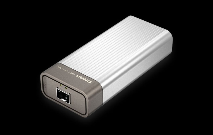 QNAP serie QNA Adattatori USB 4 TypeC per reti 10GbE