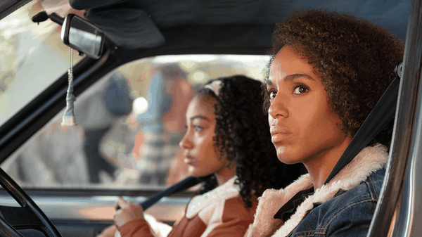 Tanti Piccoli Fuochi: una serie esplosiva, tra pro e contro 