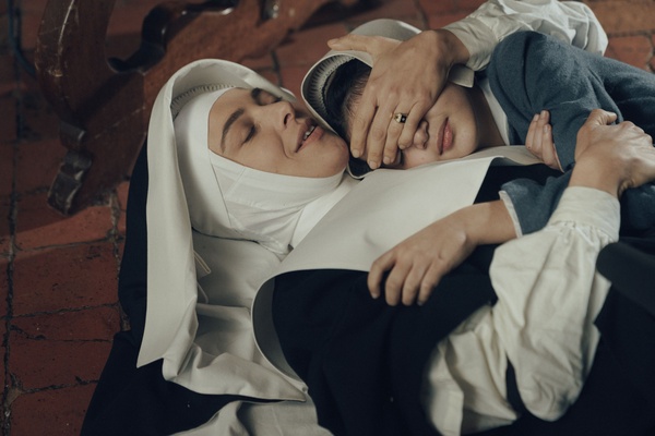 L’arte della gioia è una serie strepitosa nella sua sfrontatezza: un gioiello italiano, di cui andare orgogliosi