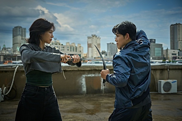 Mantis, recensione: un action-movie coreano tra assassini e codici d