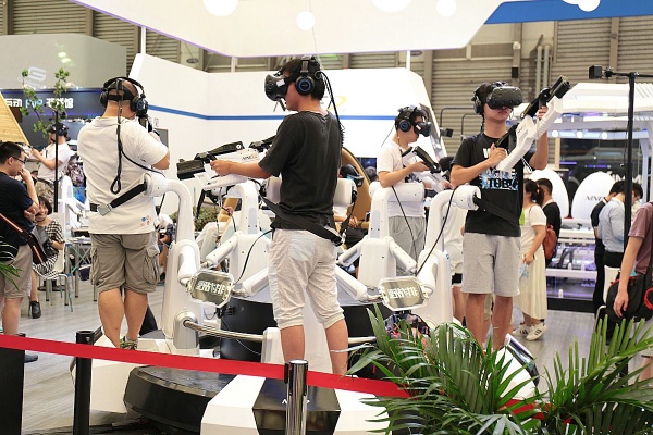 La Realta Virtuale impazza in una fiera Cinese