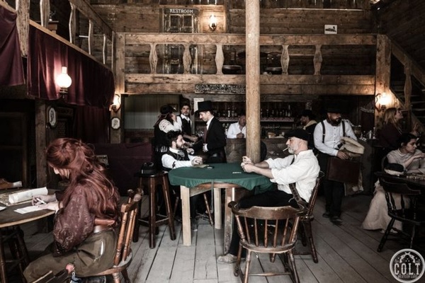 Colt: A Tale of Two Cities - A ottobre si vive il Far West