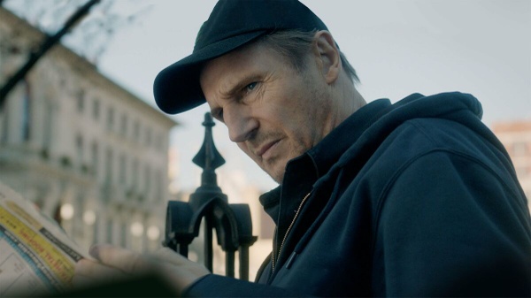 Honest Thief, recensione: Liam Neeson ladro redento in un improbabile action-thriller
