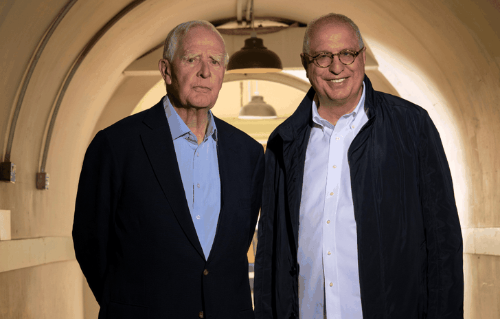 Tiro al piccione chi era davvero John Le Carré Intervista ai figli dello scrittore e al documentarista Errol Morris