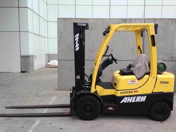 [E3 2015] Yu Suzuki posta dall'E3 una foto con un muletto. Si avvicina Shenmue?