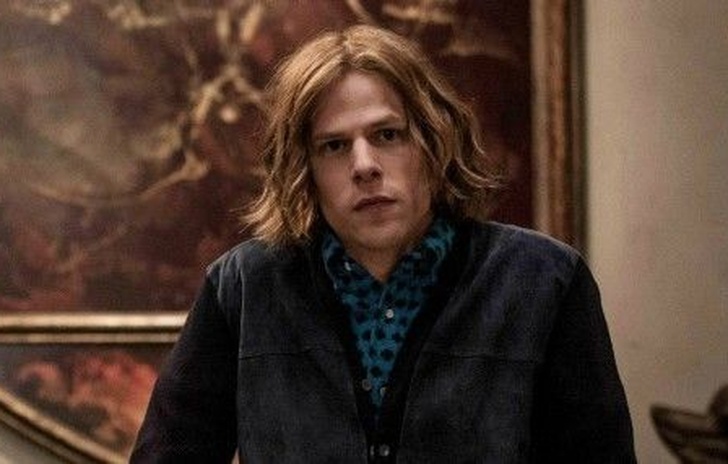 Jesse Eisenberg chiede ai fan chi vincerà tra Superman Batman e Lex Luthor
