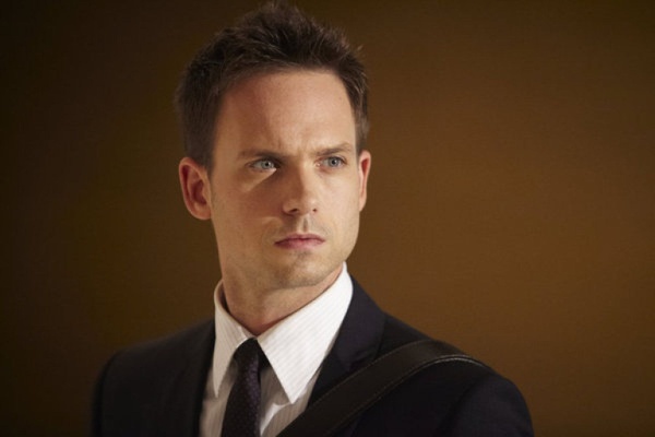 Patrick J. Adams sara un supereroe in DC's Legends of Tomorrow!