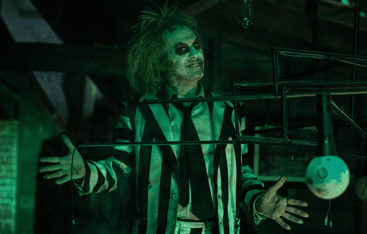 Beetlejuice Beetlejuice recensione Tim Burton ha imparato la lezione di Mercoledì e apre alla grande la Mostra di Venezia