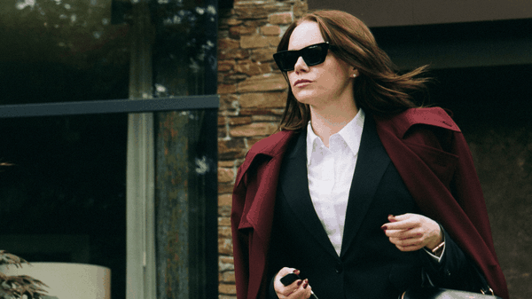 Bugonia, recensione: tra i cospirazionisti Yorgos Lanthimos ritrova l'antica cattiveria