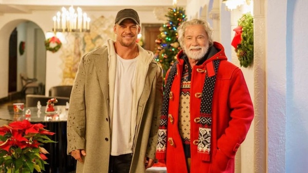 The man with the bag - Nuova avventura natalizia per Schwarzy