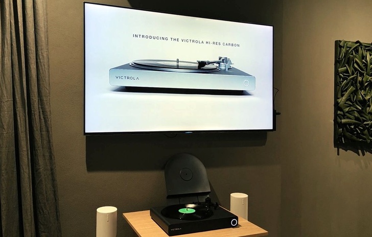 Victrola si fa sentire anche in Italia
