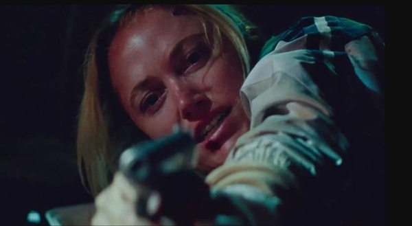 In Cold Light – Trailer del thriller con Maika Monroe