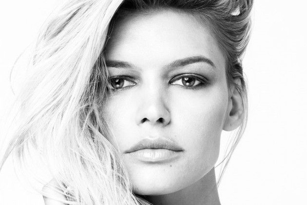 Il ruolo di C.J. Parker nel film di Baywatch e di Kelly Rohrbach