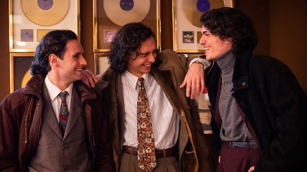 Mixed by Erry, la recensione: l