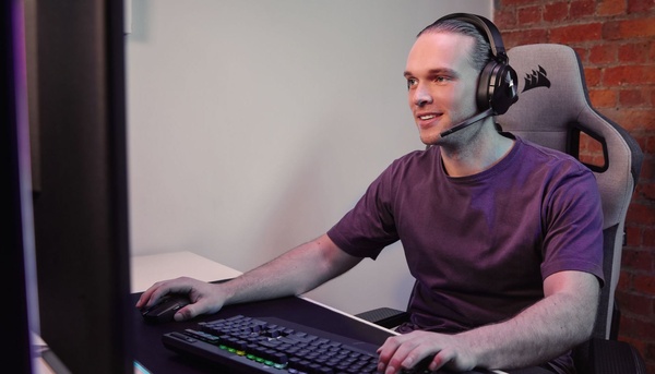 Corsair HS55 Wireless: l'evoluzione e nel cuore