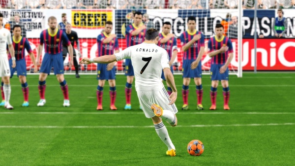 La demo di PES 2015 e uscita in Asia, ma potete scaricarla anche voi