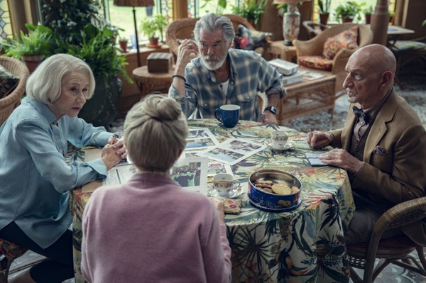 Il club dei delitti del giovedì: non è mai troppo tardi per diventare detective 