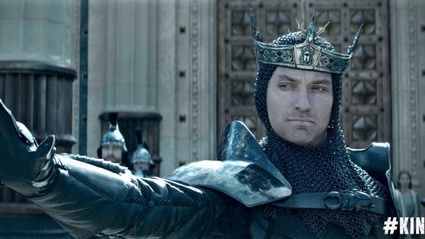 Un nuovo video dal Re Artu di Guy Ritchie