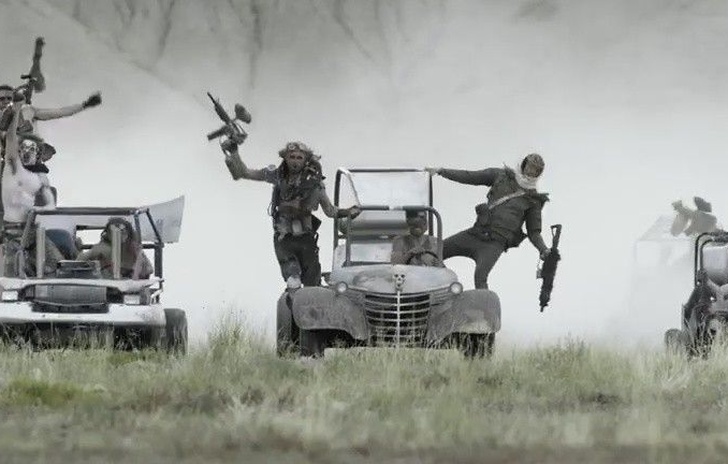 Mad Max con gokart e paintball