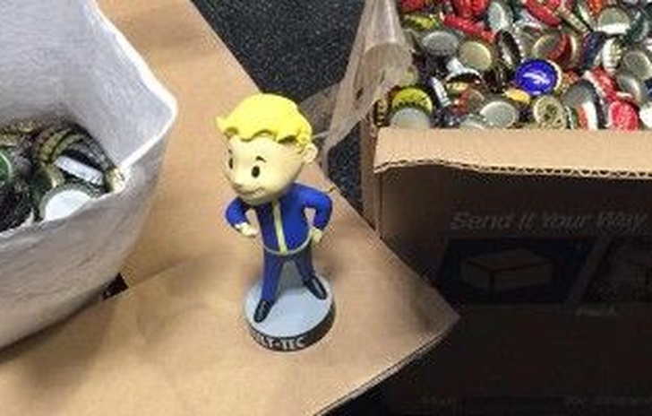 Prenotare Fallout 4 con tappi di bottiglia Fatto