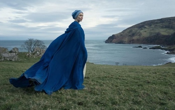 Hugh Jackman: prime immagini di un Robin Hood oscuro e inedito