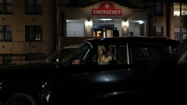 Mother's Instinct - Trailer del film con Chastain e Hathaway