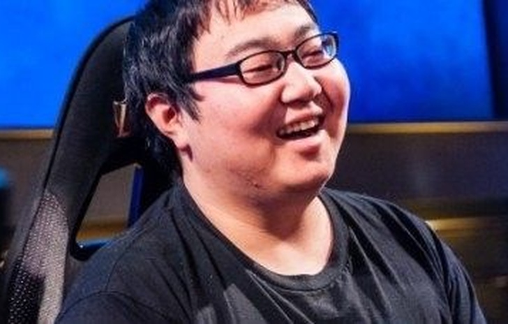 Sospeso campione di League of Legends pompava gli account altrui