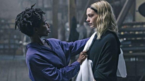 Mother Mary: tra metafore e canzoni, un film pretenzioso 