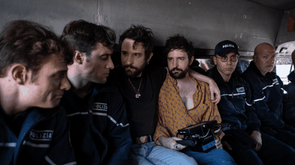 Dostoveskij a Berlino, i D'Innocenzo raccontano la serie Sky: "vogliamo che lo spettatore faccia attenzione, ma non diamo giudizi"