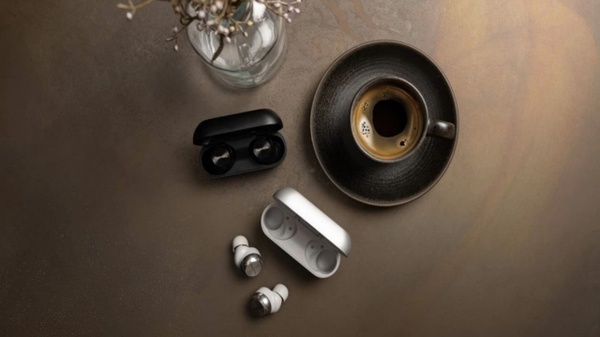 CES 2025 - Technics lancia gli auricolari true wireless EAH-AZ100