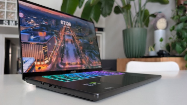 La recensione di MSI Stealth 16 AI+ B3WI