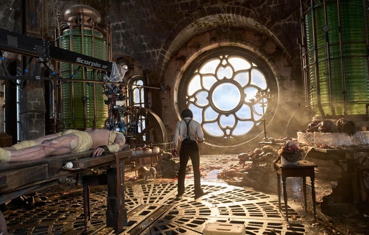 Guillermo del Toro e il suo Frankenstein Il trailer Netflix