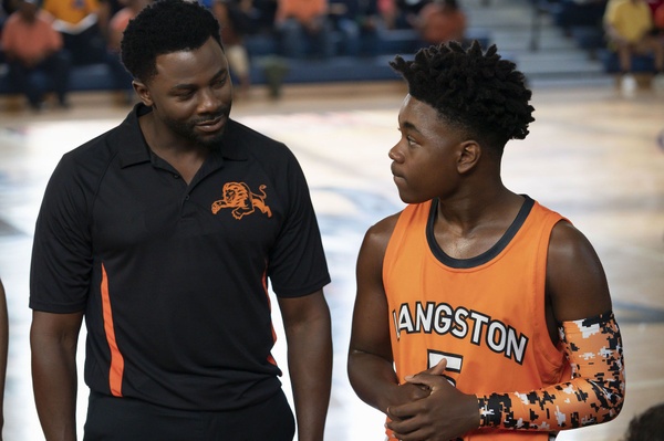 Crossover, dal romanzo alla serie TV con la benedizione di LeBron James: intervista agli sceneggiatori