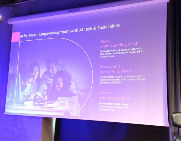 AI-ENTR4YOUTH - Scuola e studio dell